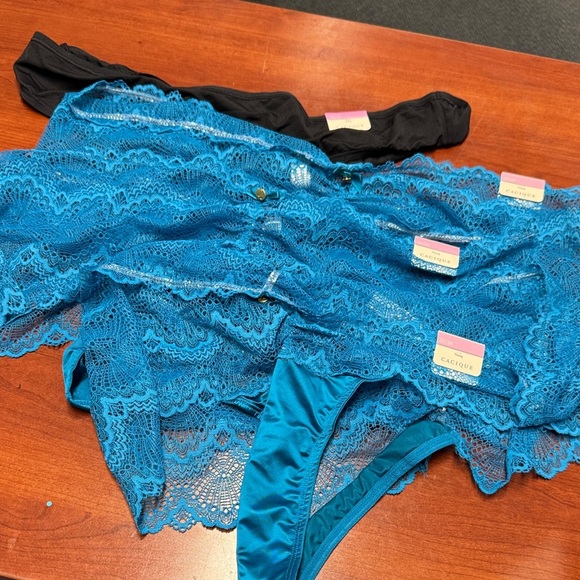 Cacique thong bundle 22/24 - Picture 1 of 2